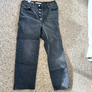 Levi’s Ribcage Ankle Black Jeans